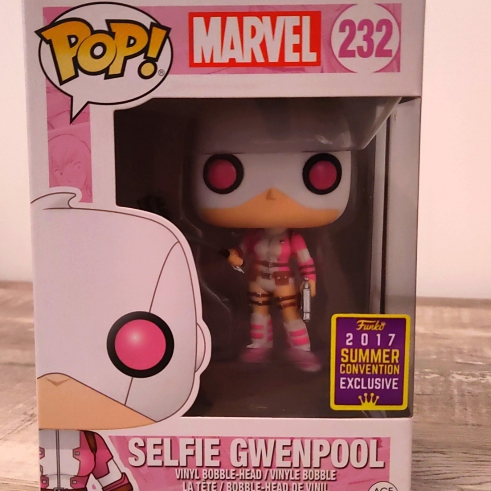 Exclusive Gwenpool Funko Pop!